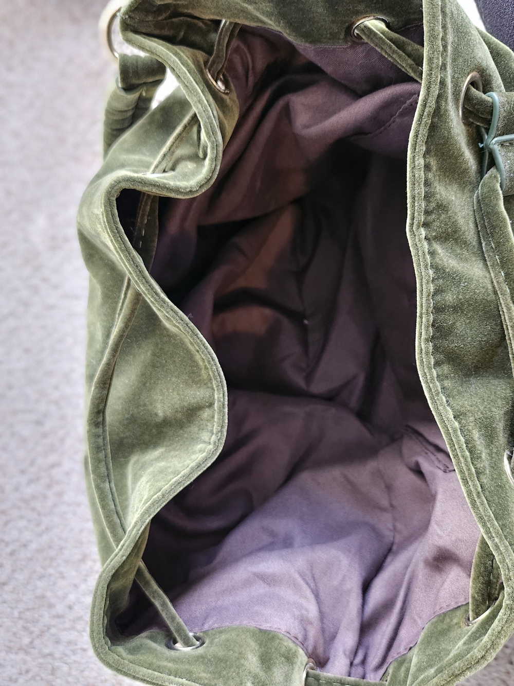 Olive Green Velvet Drawstring Shoulder Bag with Gold Hardware - Picture 7 of 9